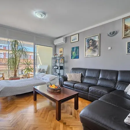 Apartment Apartman Bezo1
